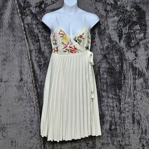 Asos Wrap Dress Womens 8/40 Embroidered Floral Pleated‎ Formal Prom Fairycore